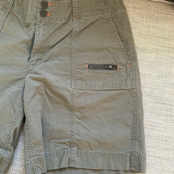 Eddie Bauer Mercer Fit Camp Shorts Khaki Shorts Women’s Rip Stop - Picture 2 of 13